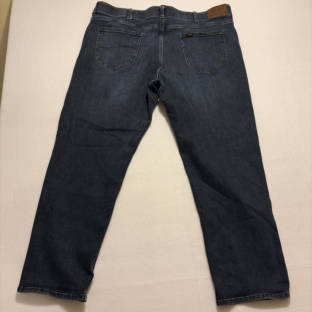 LEE EXTREME MOTION MVP ATHLETIC FIT TAPERED LEG JEANS; 42X30 Dark Wash - Picture 3 of 8